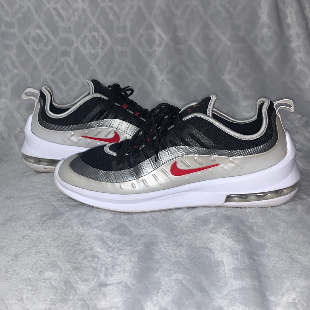 Nike Air Max Axis